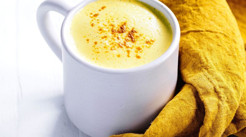 golden turmeric latte